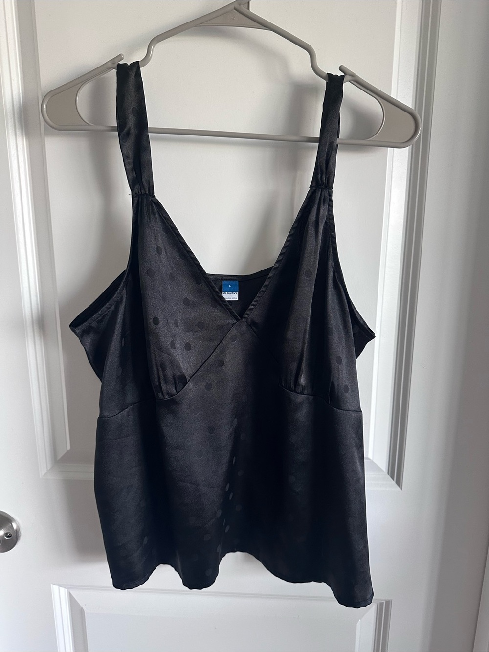 Old Navy Black Satin Polka-Dot V-Neck Cami
